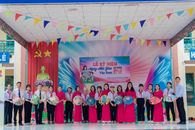 Trường THCSPhước Tín: Xúc Động Và Tự Hào Trong Lễ Kỷ Niệm 43 Năm Ngày Nhà Giáo Việt Nam